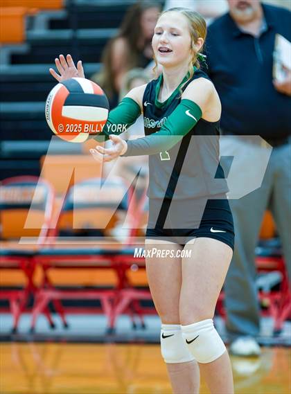 Thumbnail 2 in Grand Saline vs Cross Roads photogallery.