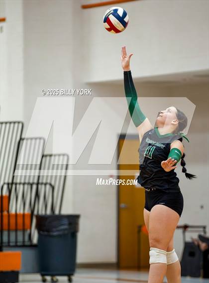 Thumbnail 3 in Grand Saline vs Cross Roads photogallery.