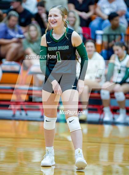 Thumbnail 1 in Grand Saline vs Cross Roads photogallery.