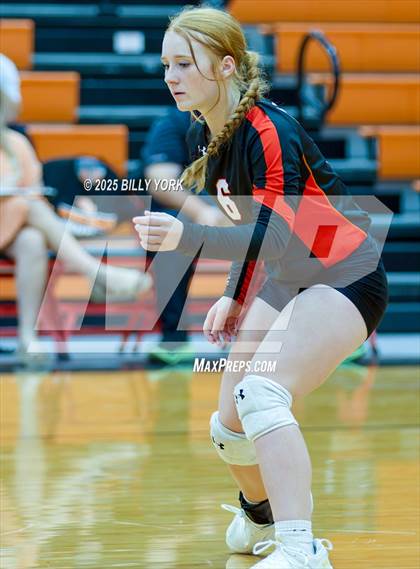 Thumbnail 1 in Grand Saline vs Cross Roads photogallery.