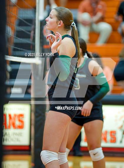 Thumbnail 3 in Grand Saline vs Cross Roads photogallery.