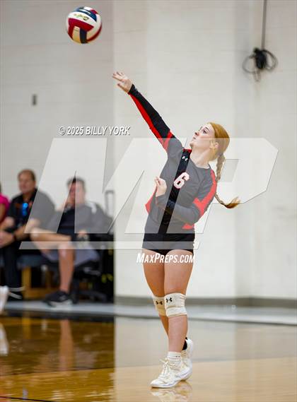 Thumbnail 3 in Grand Saline vs Cross Roads photogallery.