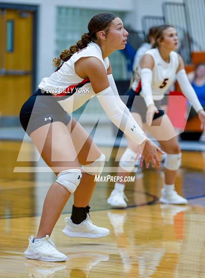 Thumbnail 3 in Grand Saline vs Cross Roads photogallery.