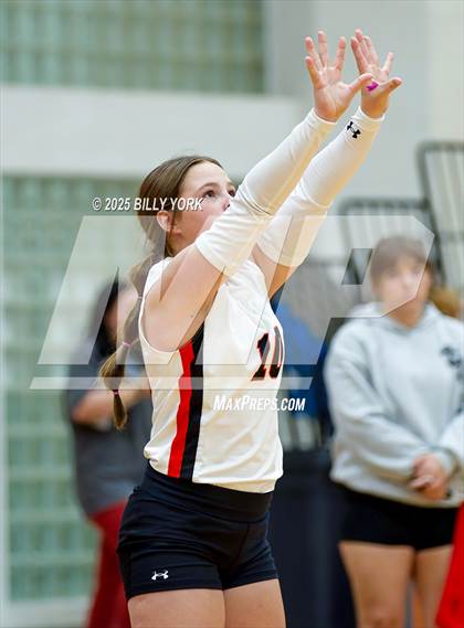 Thumbnail 3 in Grand Saline vs Cross Roads photogallery.