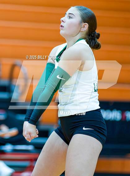 Thumbnail 2 in Grand Saline vs Cross Roads photogallery.