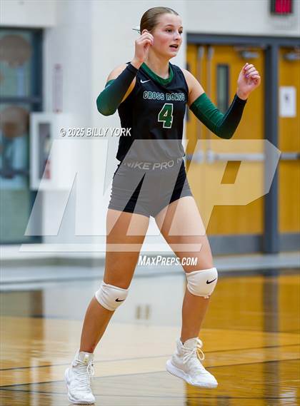 Thumbnail 2 in Grand Saline vs Cross Roads photogallery.