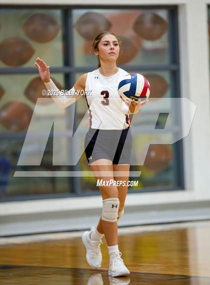 Thumbnail 1 in Grand Saline vs Cross Roads photogallery.