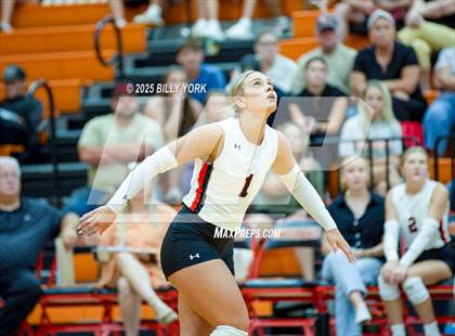 Thumbnail 2 in Grand Saline vs Cross Roads photogallery.