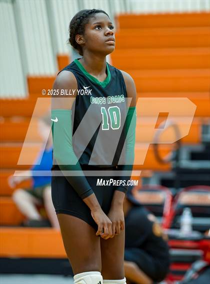 Thumbnail 2 in Grand Saline vs Cross Roads photogallery.