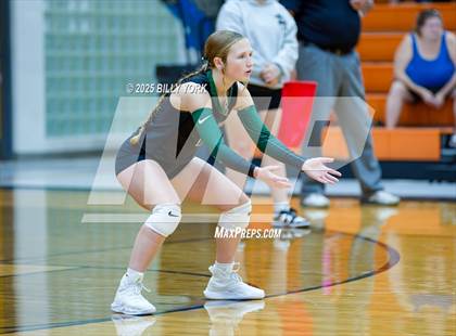 Thumbnail 3 in Grand Saline vs Cross Roads photogallery.