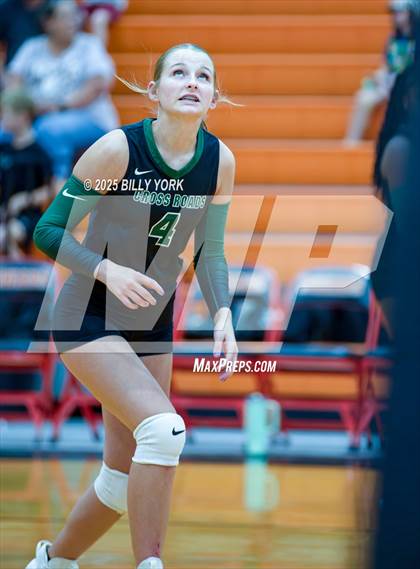 Thumbnail 3 in Grand Saline vs Cross Roads photogallery.