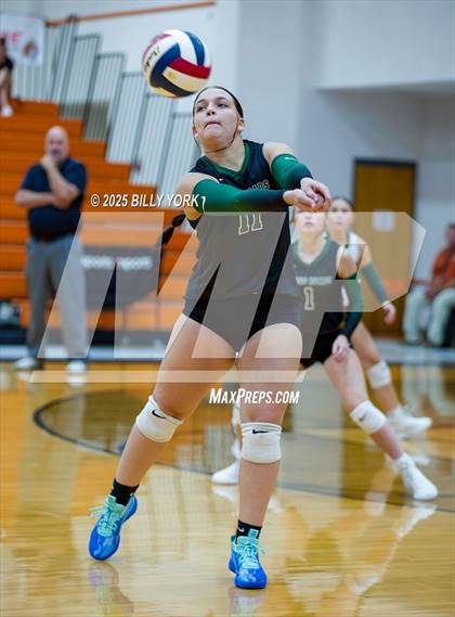 Thumbnail 3 in Grand Saline vs Cross Roads photogallery.