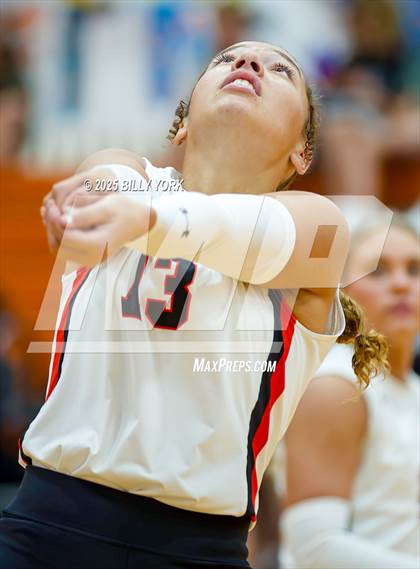 Thumbnail 3 in Grand Saline vs Cross Roads photogallery.