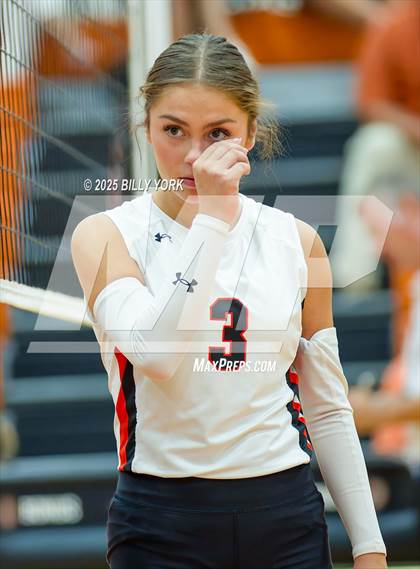 Thumbnail 2 in Grand Saline vs Cross Roads photogallery.
