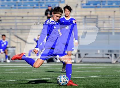 Thumbnail 2 in St. John Bosco vs Fountain Valley (Hawks Invitational) photogallery.