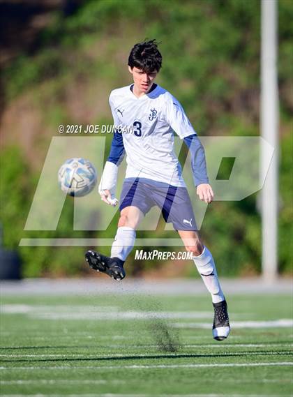 Thumbnail 3 in St. John Bosco vs Fountain Valley (Hawks Invitational) photogallery.