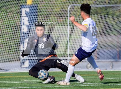Thumbnail 3 in St. John Bosco vs Fountain Valley (Hawks Invitational) photogallery.