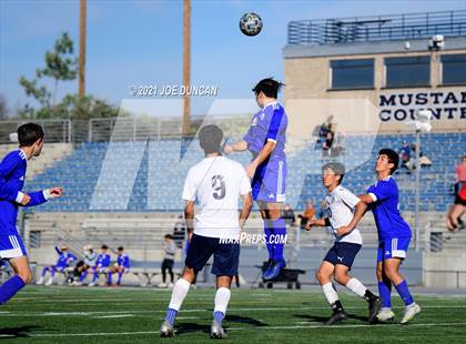 Thumbnail 1 in St. John Bosco vs Fountain Valley (Hawks Invitational) photogallery.