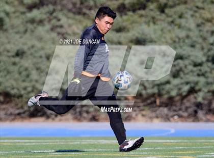 Thumbnail 2 in St. John Bosco vs Fountain Valley (Hawks Invitational) photogallery.
