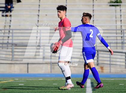 Thumbnail 3 in St. John Bosco vs Fountain Valley (Hawks Invitational) photogallery.