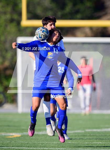 Thumbnail 2 in St. John Bosco vs Fountain Valley (Hawks Invitational) photogallery.