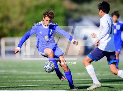 Thumbnail 2 in St. John Bosco vs Fountain Valley (Hawks Invitational) photogallery.