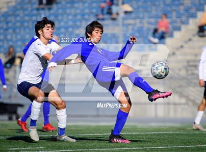 Thumbnail 3 in St. John Bosco vs Fountain Valley (Hawks Invitational) photogallery.