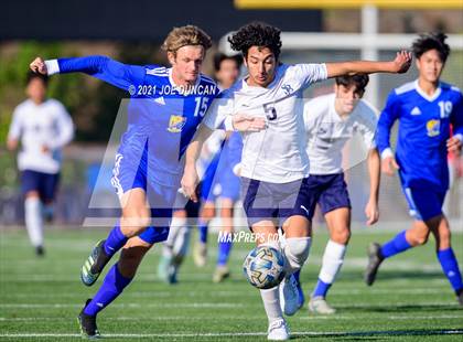 Thumbnail 1 in St. John Bosco vs Fountain Valley (Hawks Invitational) photogallery.