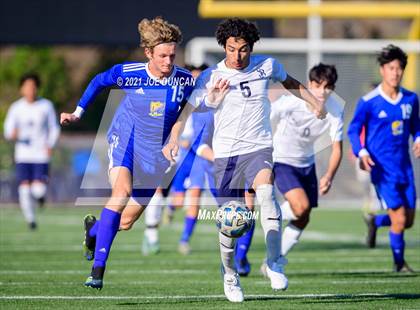 Thumbnail 2 in St. John Bosco vs Fountain Valley (Hawks Invitational) photogallery.