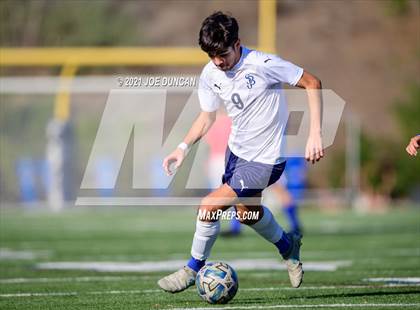 Thumbnail 3 in St. John Bosco vs Fountain Valley (Hawks Invitational) photogallery.