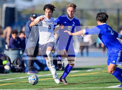Thumbnail 3 in St. John Bosco vs Fountain Valley (Hawks Invitational) photogallery.