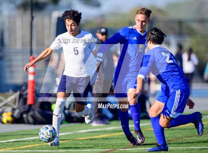 Thumbnail 2 in St. John Bosco vs Fountain Valley (Hawks Invitational) photogallery.