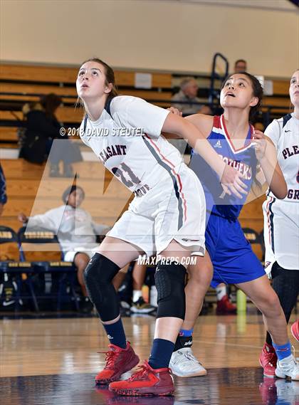 Thumbnail 3 in Christian Brothers vs. Pleasant Grove (Trojan Toss Up) photogallery.