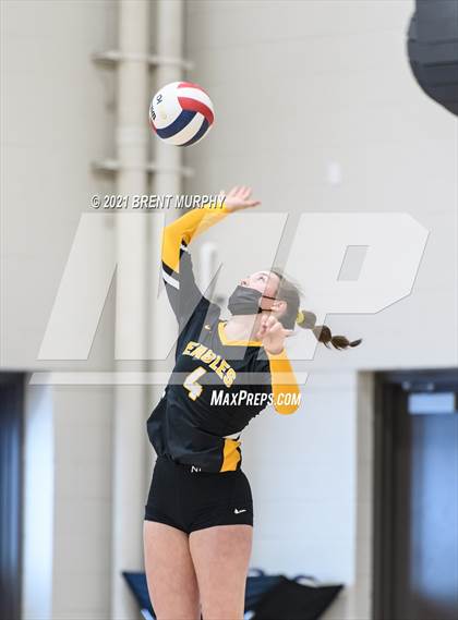 Thumbnail 1 in Thompson Valley vs. Berthoud (at Holy Family HS) photogallery.
