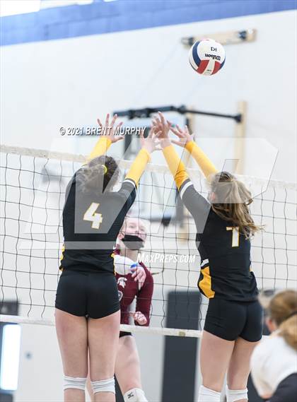 Thumbnail 2 in Thompson Valley vs. Berthoud (at Holy Family HS) photogallery.
