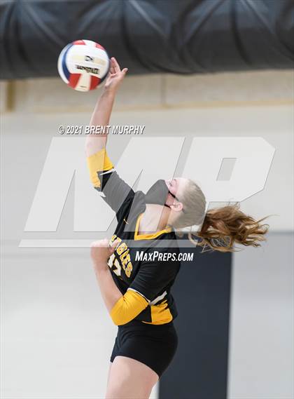 Thumbnail 2 in Thompson Valley vs. Berthoud (at Holy Family HS) photogallery.