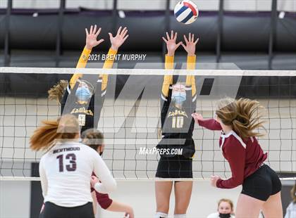 Thumbnail 3 in Thompson Valley vs. Berthoud (at Holy Family HS) photogallery.
