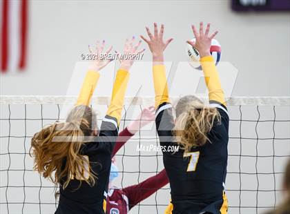 Thumbnail 2 in Thompson Valley vs. Berthoud (at Holy Family HS) photogallery.