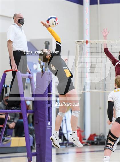 Thumbnail 1 in Thompson Valley vs. Berthoud (at Holy Family HS) photogallery.