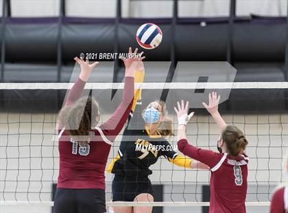 Thumbnail 3 in Thompson Valley vs. Berthoud (at Holy Family HS) photogallery.