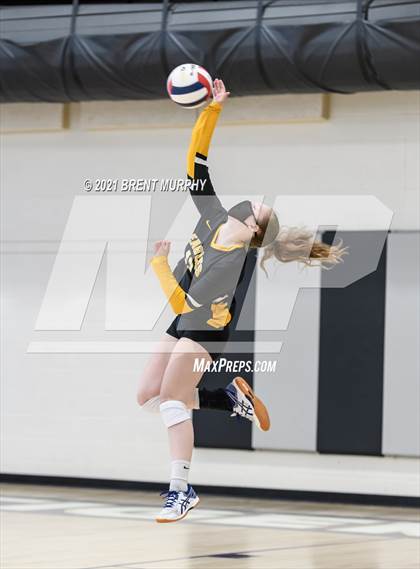 Thumbnail 3 in Thompson Valley vs. Berthoud (at Holy Family HS) photogallery.