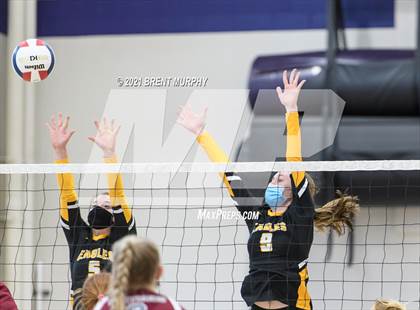 Thumbnail 3 in Thompson Valley vs. Berthoud (at Holy Family HS) photogallery.