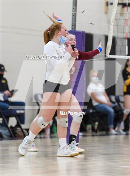 Thumbnail 3 in Thompson Valley vs. Berthoud (at Holy Family HS) photogallery.