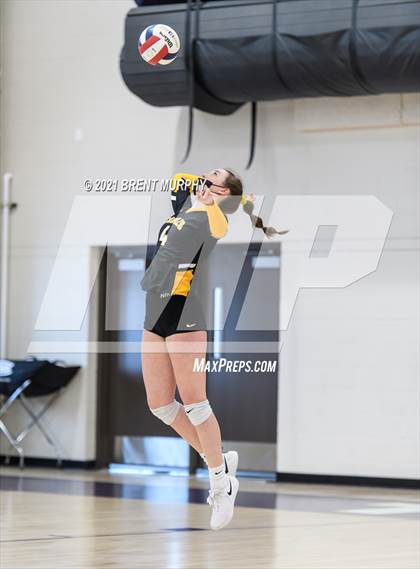 Thumbnail 1 in Thompson Valley vs. Berthoud (at Holy Family HS) photogallery.