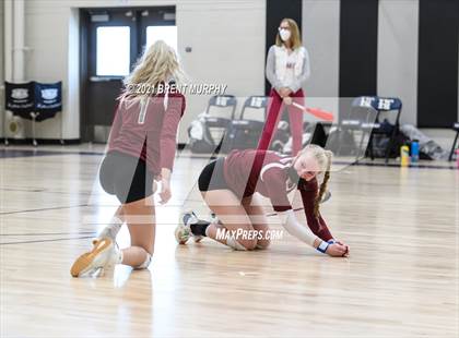 Thumbnail 1 in Thompson Valley vs. Berthoud (at Holy Family HS) photogallery.