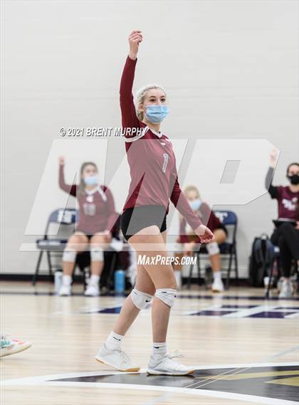 Thumbnail 1 in Thompson Valley vs. Berthoud (at Holy Family HS) photogallery.