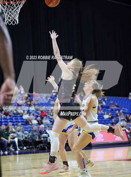 Thumbnail 2 in Lipan vs. Martins Mill (UIL 2A Basketball State Semifinal) photogallery.