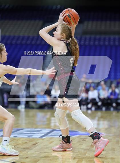 Thumbnail 3 in Lipan vs. Martins Mill (UIL 2A Basketball State Semifinal) photogallery.