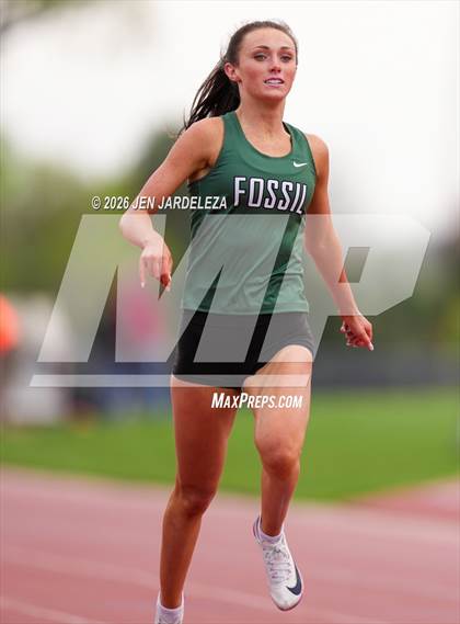Thumbnail 2 in Pomona Invitational photogallery.
