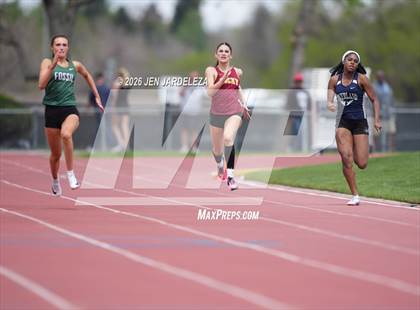 Thumbnail 2 in Pomona Invitational photogallery.